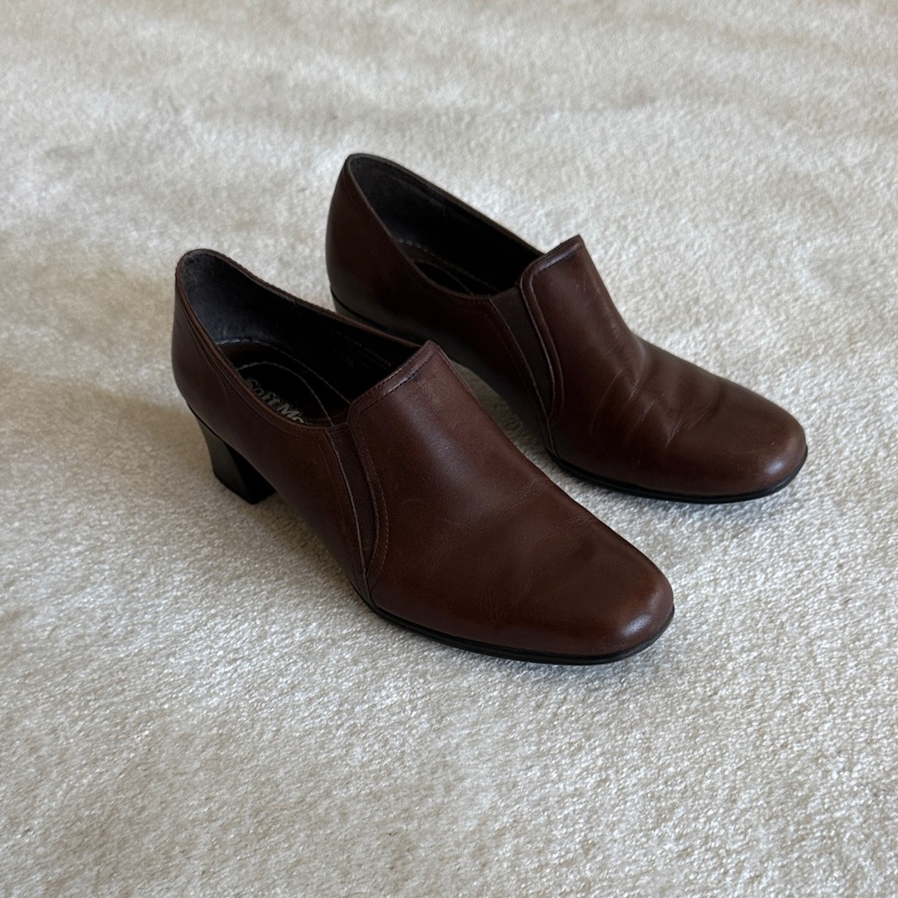 Vintage Leather Soft Moc chestnut brown low booties